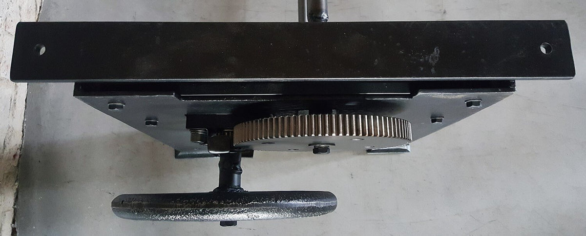 Industriedesign Tischgestell höhenverstellbar – DT13