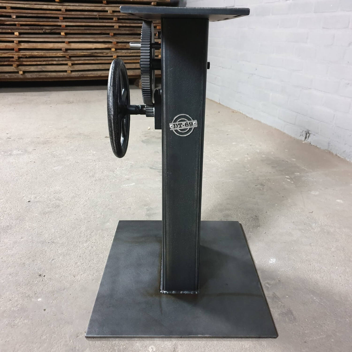 Industriedesign Bistrotisch Tischbeine höhenverstellbar – DT26