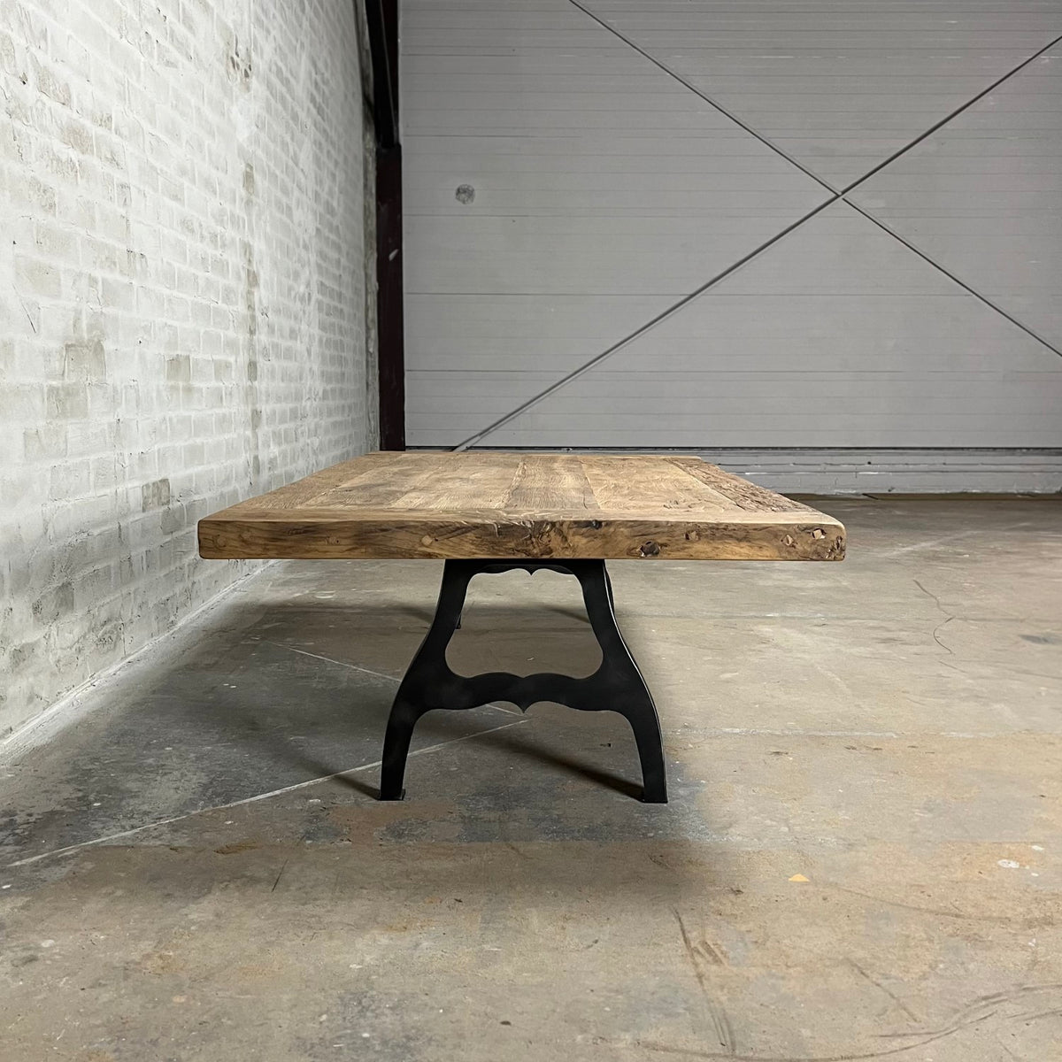 Industriedesign Eiche Couchtisch mit Stahltischbeine – DT38