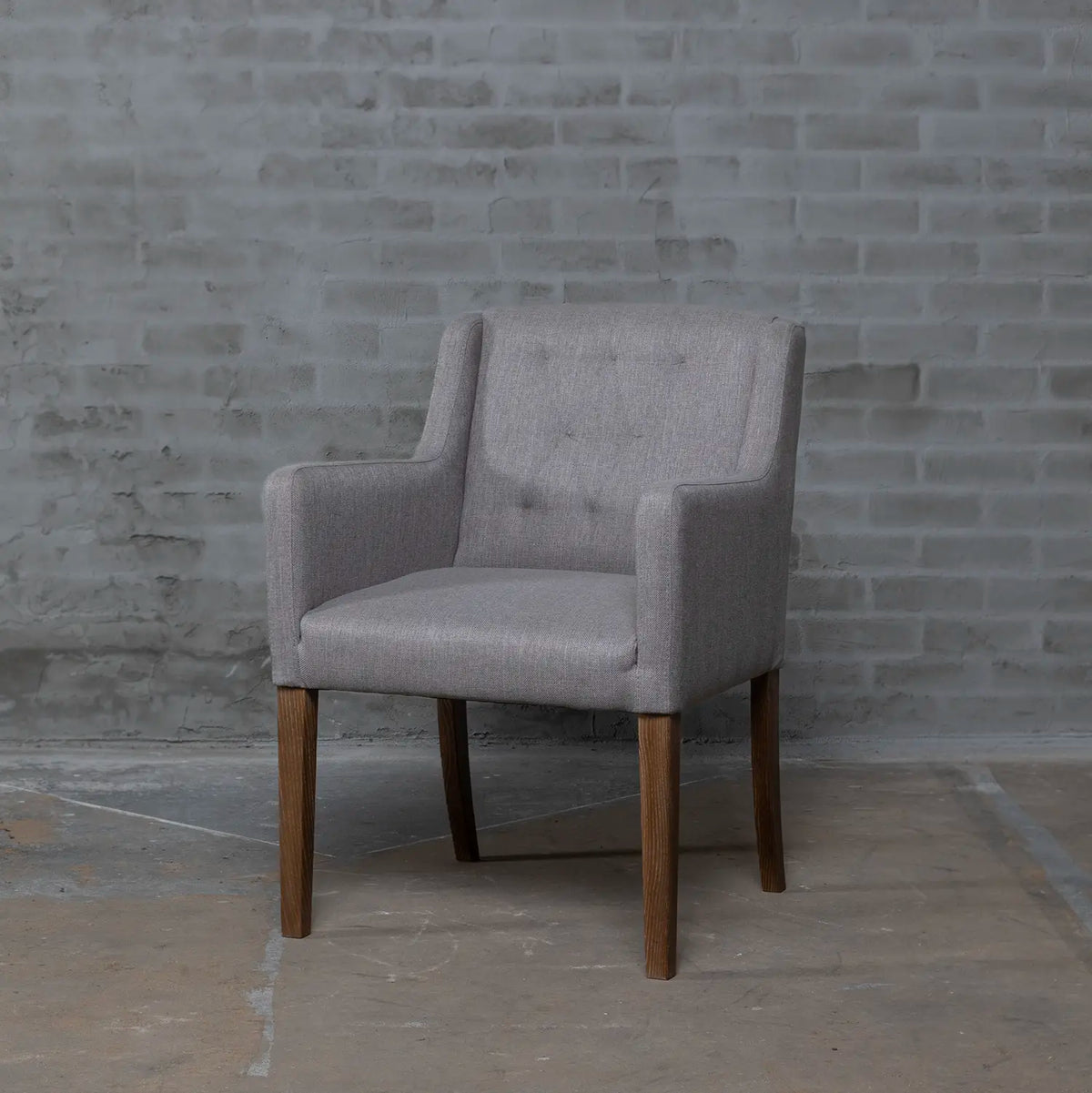 Set landelijke eetkamerstoelen met armleuning in de aanbieding