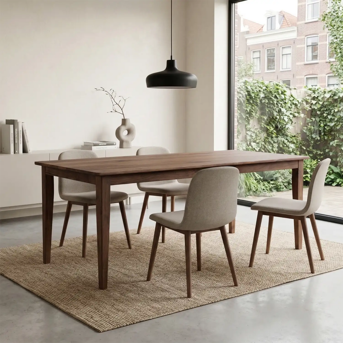 Franse Eettafel Elois van notenhout met luxe uitstraling