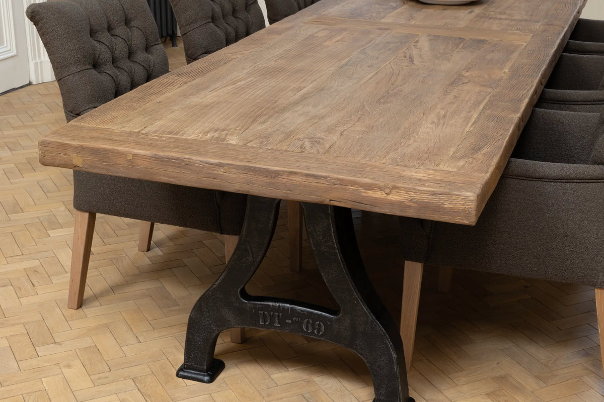 Esstisch Industrial style aus alter Eiche nach maß – DT27