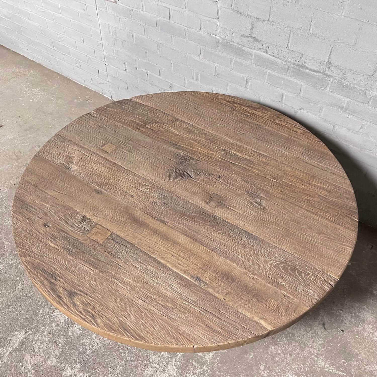 Runder Industrie Design Tisch – Gusseisen Tischgestell – IND601