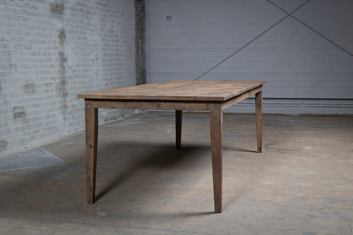 Franse boerentafel Jean van oud eikenhout in landelijke stijl