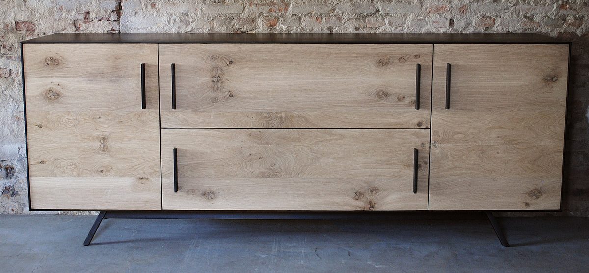 Credenza | Kommode, Altholz Eiche kombiniert mit Stahl