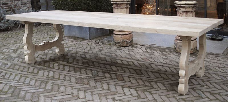 Esstisch aus Eichenholz im Hacienda-Stil – G005