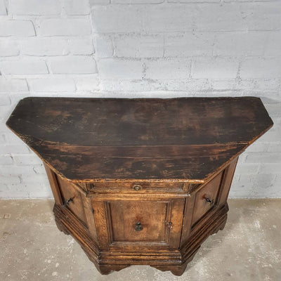 Antike italienische Anrichte ‘Credenza’ aus Kastanienholz – 17. Jahrhundert