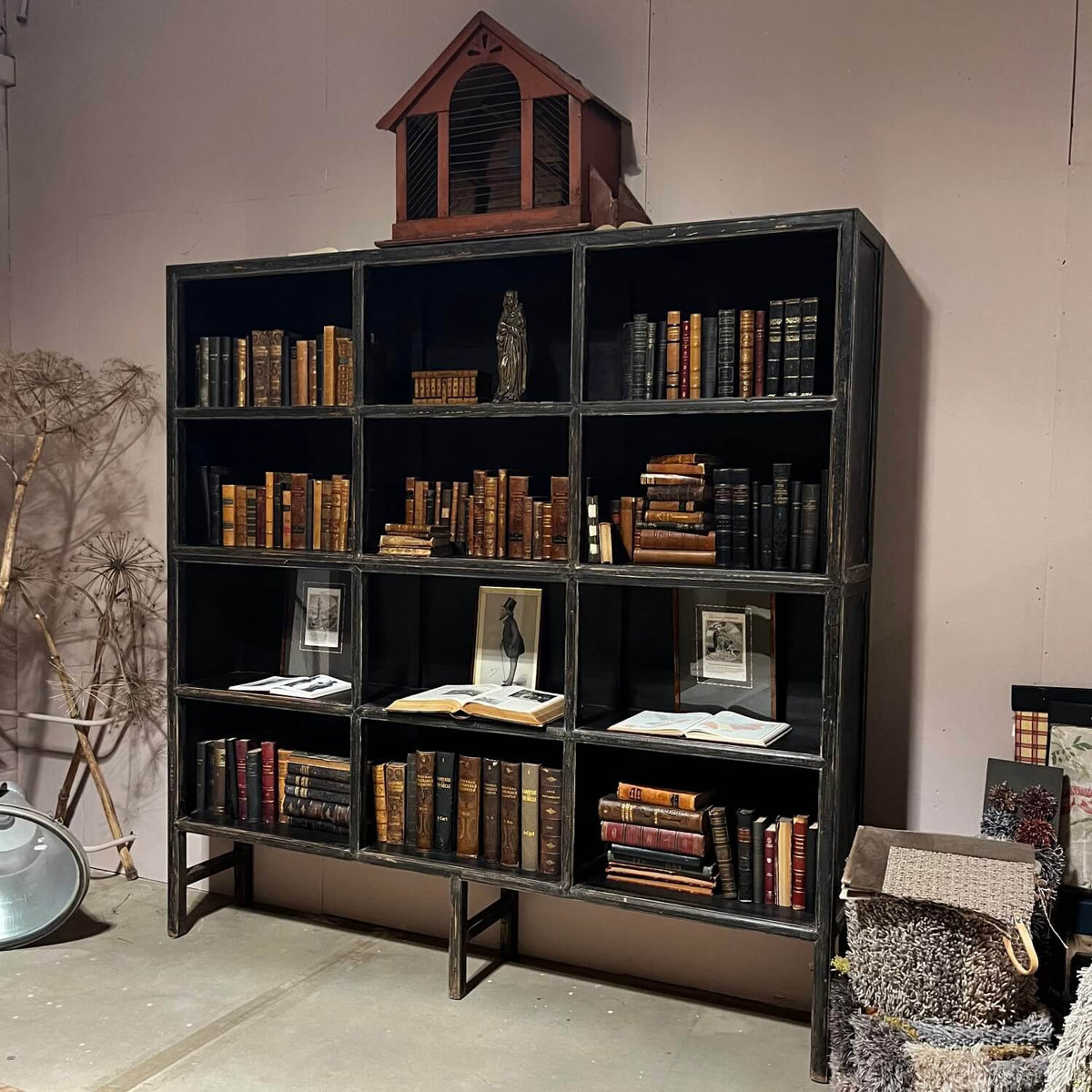 Alter chinesischer Wandschrank aus schwarzem Ulmenholz – D011