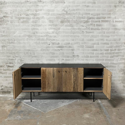 TV-Schrank – Moderner Sideboard – Altholz Eiche und Stahl – D013