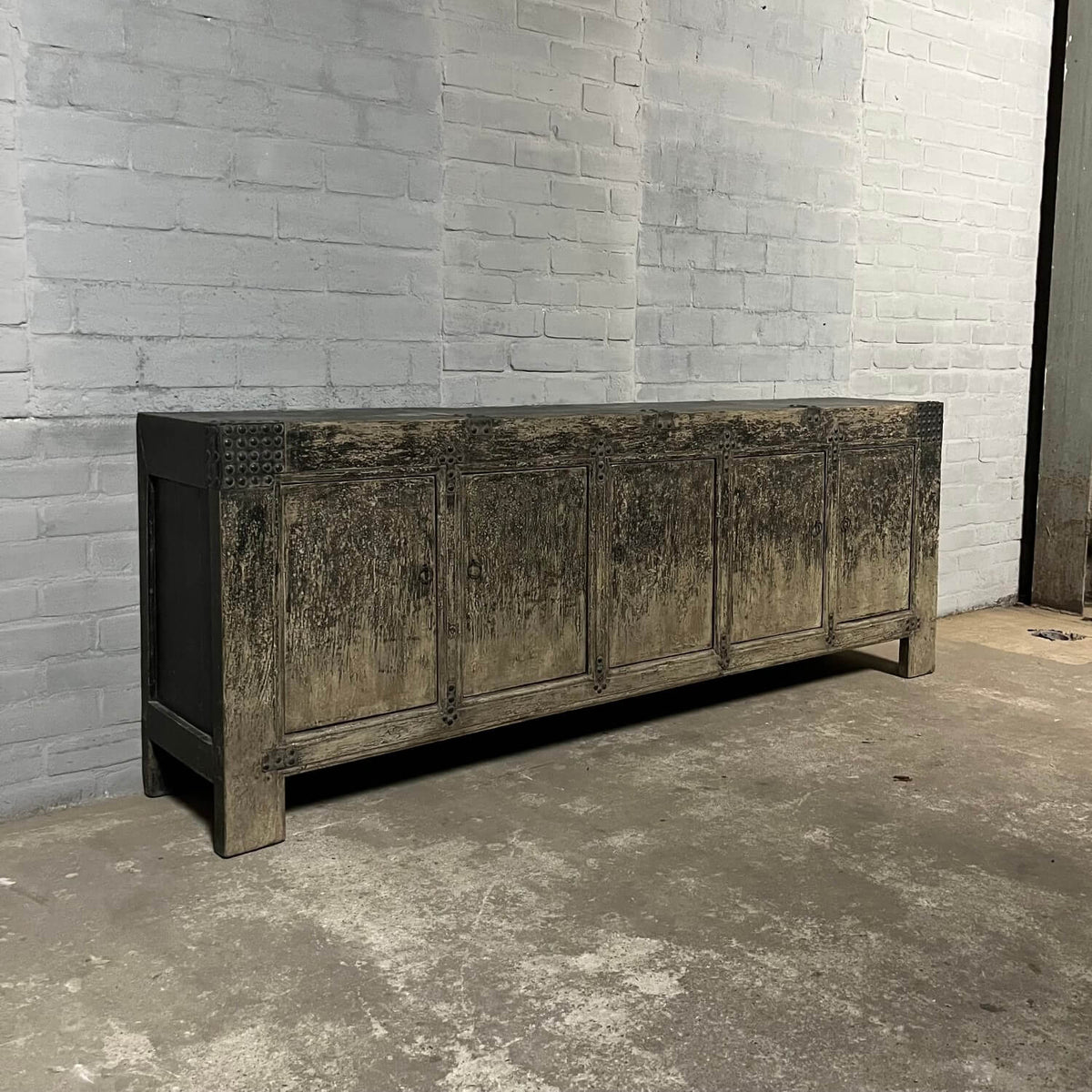 Robustes chinesisches Sideboard aus altem Ulmenholz | 5 Türen D032