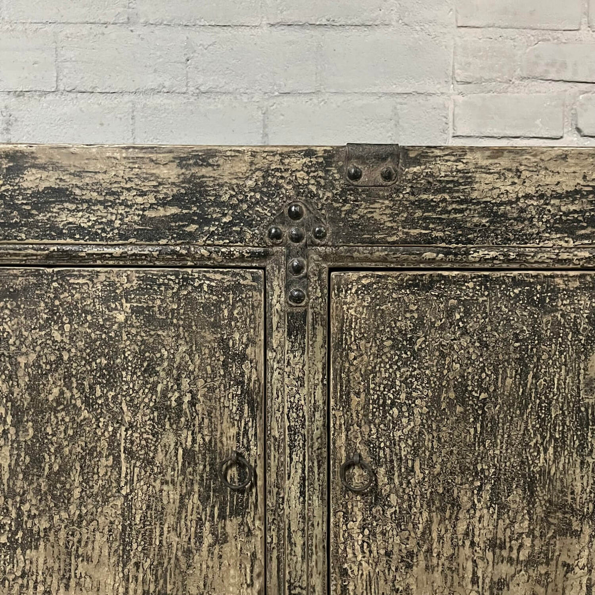 Robustes chinesisches Sideboard aus altem Ulmenholz | 5 Türen D032