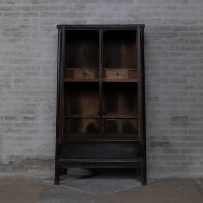 Alter chinesischer Schrank schwarz – Ulmenholz | 2-türig – D037