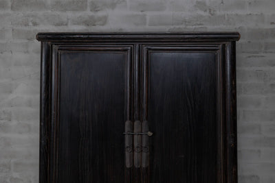 Alter chinesischer Schrank schwarz – Ulmenholz | 2-türig – D037