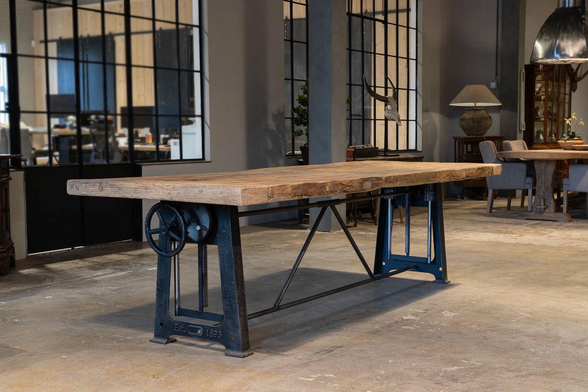 Esstisch Industrial style Eiche – höhenverstellbare Tischbeine – DT21