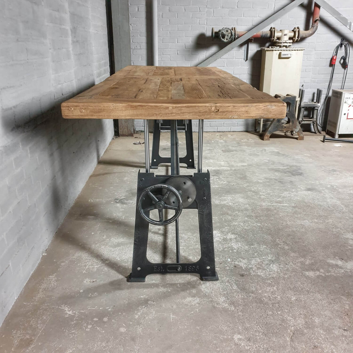 Esstisch Industrial style Eiche – höhenverstellbare Tischbeine – DT21