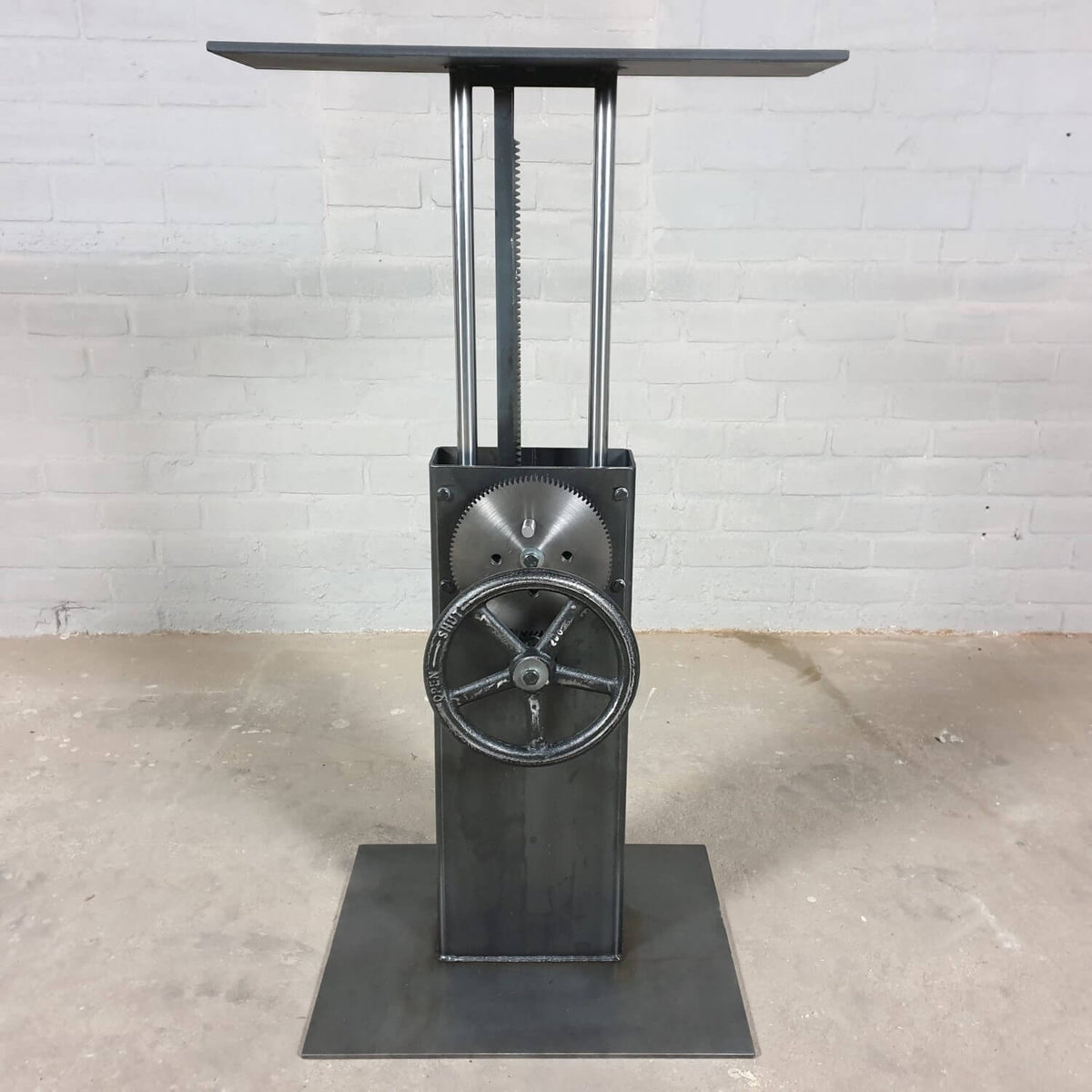 Industriedesign Bistrotisch Tischbeine höhenverstellbar – DT26