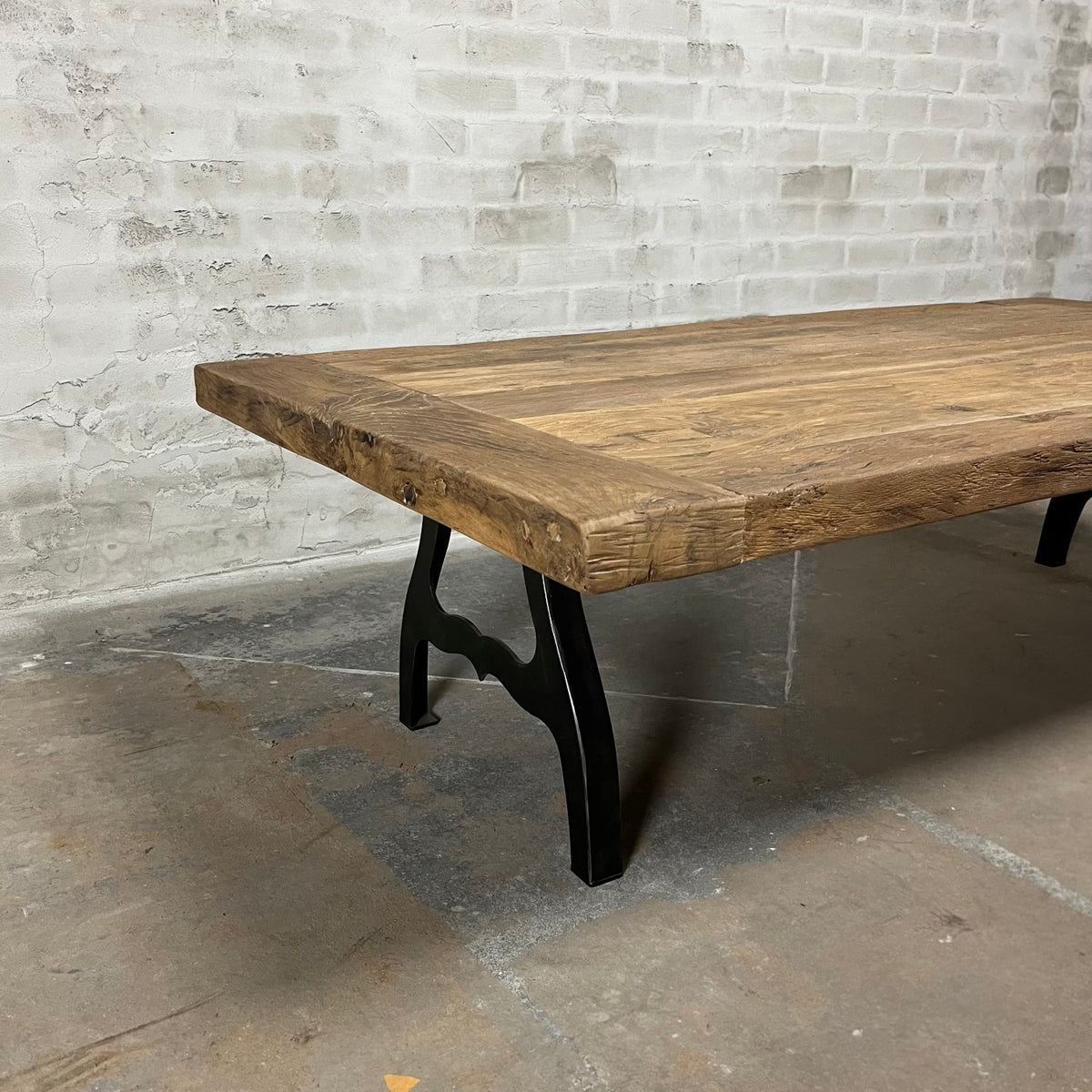 Industriedesign Eiche Couchtisch mit Stahltischbeine – DT38