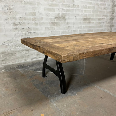 Industriedesign Eiche Couchtisch mit Stahltischbeine – DT38