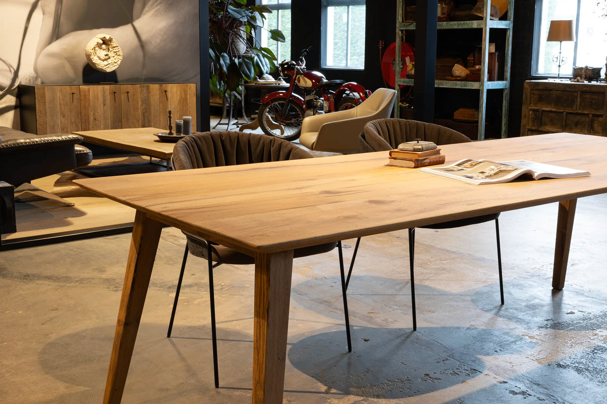 Skandinavischer Esstisch Nordic – Retro – Langlebige alte Eiche – H018