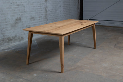 Retro eettafel G023 van eikenhout boven-vooraanzicht