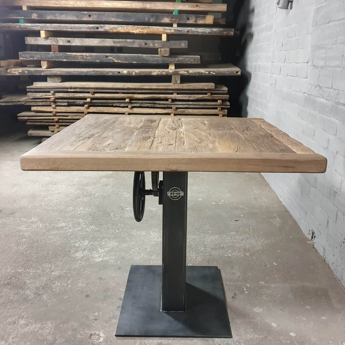 Industrie Design Bistrotisch höhenverstellbar – IND503