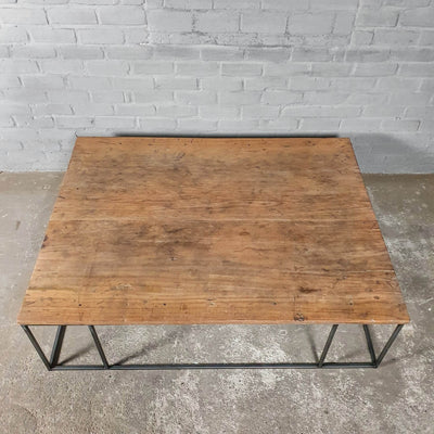 Couchtisch Industrie design aus Hartholz und Stahl – IND770
