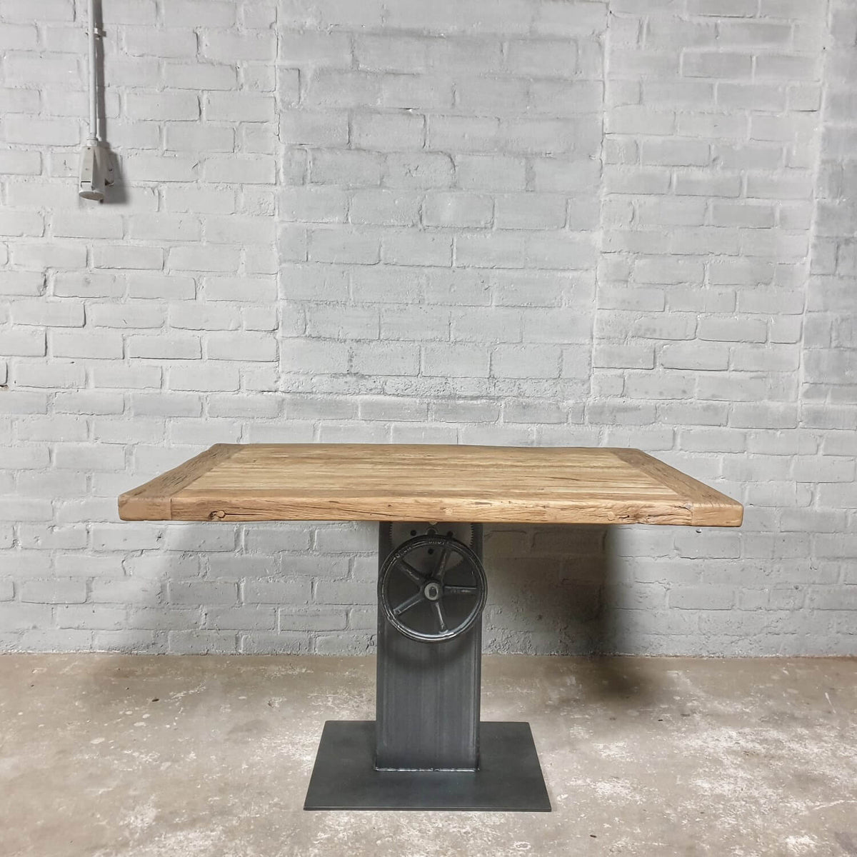 Industrie Design Bistrotisch höhenverstellbar – IND774