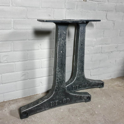 Industrieel-onderstel-gietijzeren-poten-IND122-01
