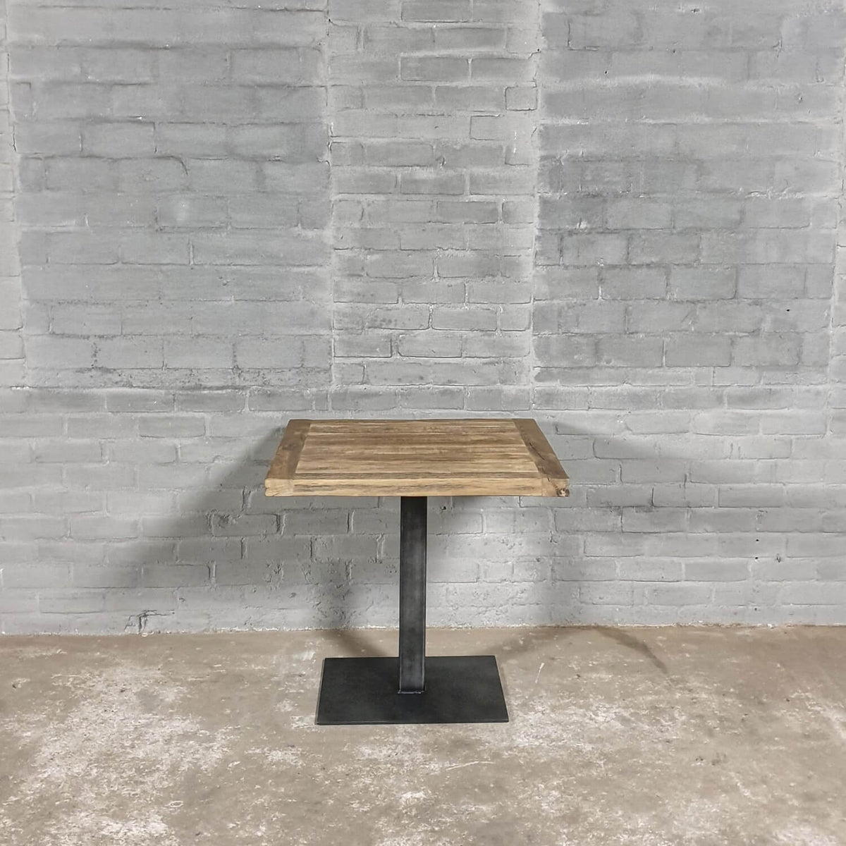 Industrie Design Bistrotisch mit Altholz Eiche Tischplatte – DT41