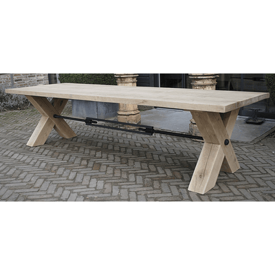 Esstisch Industriedesign – Eichenholz – Gekreuzten beine – G001
