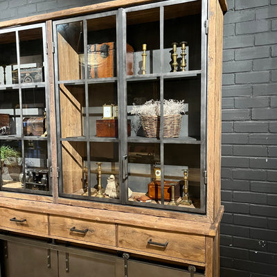 Industrielle Buffetschrank aus Alteiche und Stahltüren – K001
