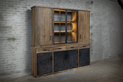 Eiche Buffetschrank im Landhausstil mit Türen und Glasvitrine – K004