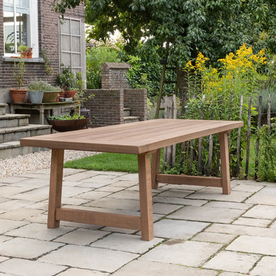 Landelijke kloostertafel voor buiten T22 gemaakt van Fraké hout