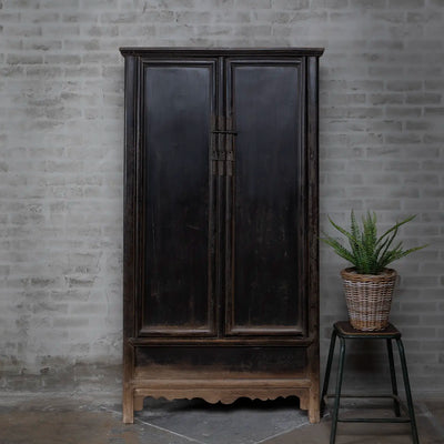 Oud chinese kast zwarte patina