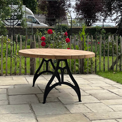 Industrie design ovaler Gartentisch aus Teakholz mit Eisen Tischbeinen – T16