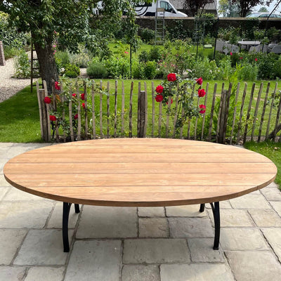 Industrie design ovaler Gartentisch aus Teakholz mit Eisen Tischbeinen – T16