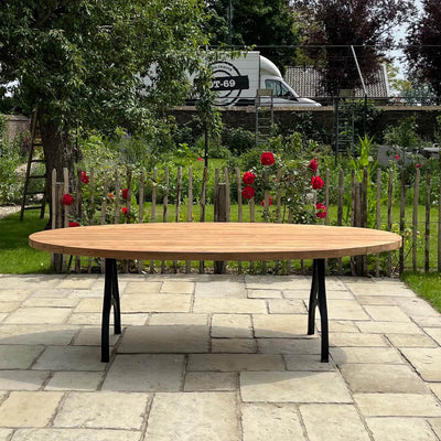 Industrie design ovaler Gartentisch aus Teakholz mit Eisen Tischbeinen – T16