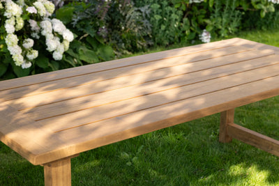 Gartentisch aus Holz – Tischplatte 4cm stark – Klostertisch – T23