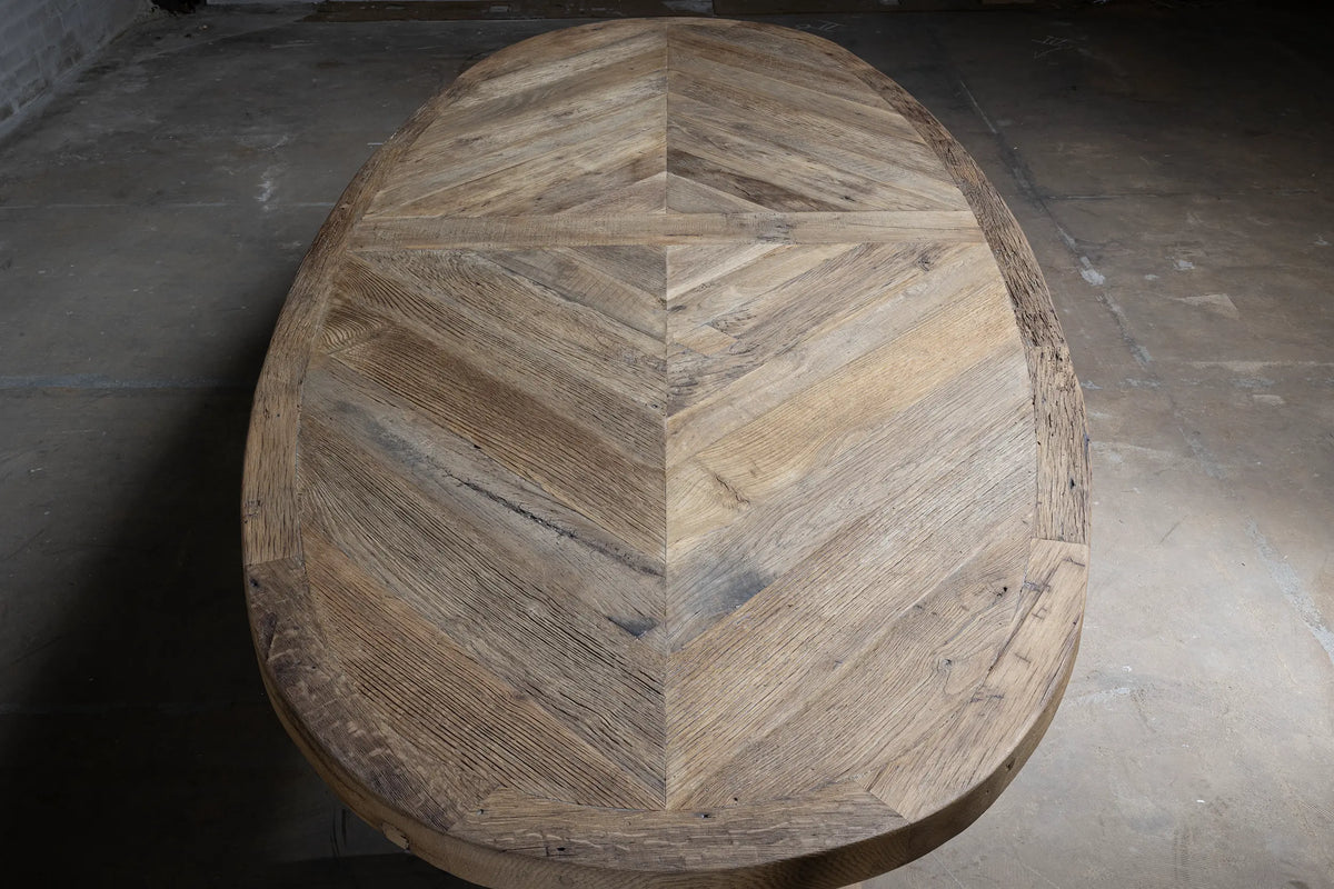 Alte Eiche Klostertisch oval – Annecy Landhausstil – H032