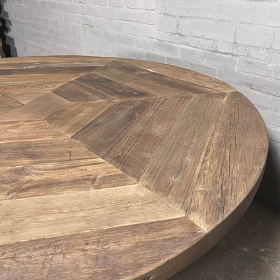 Runder Eichen Esstisch mit konischem Tischbein – Landhausstil – Z029