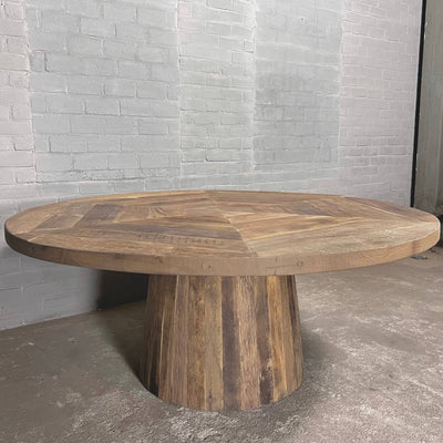 Runder Eichen Esstisch mit konischem Tischbein – Landhausstil – Z029