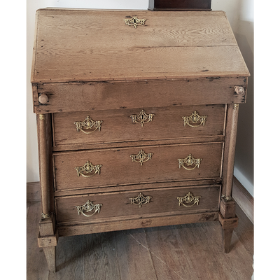 Antiek bureau Nederland Verweerd eiken A-KL-005