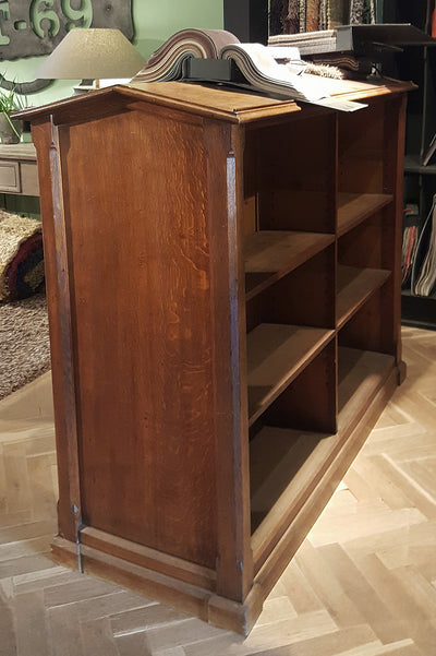 Antiker Bücherschrank, beide seite