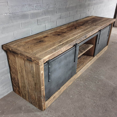 Industriedesign TV-schrank mit altholz Eiche mit Stahltüren – D005