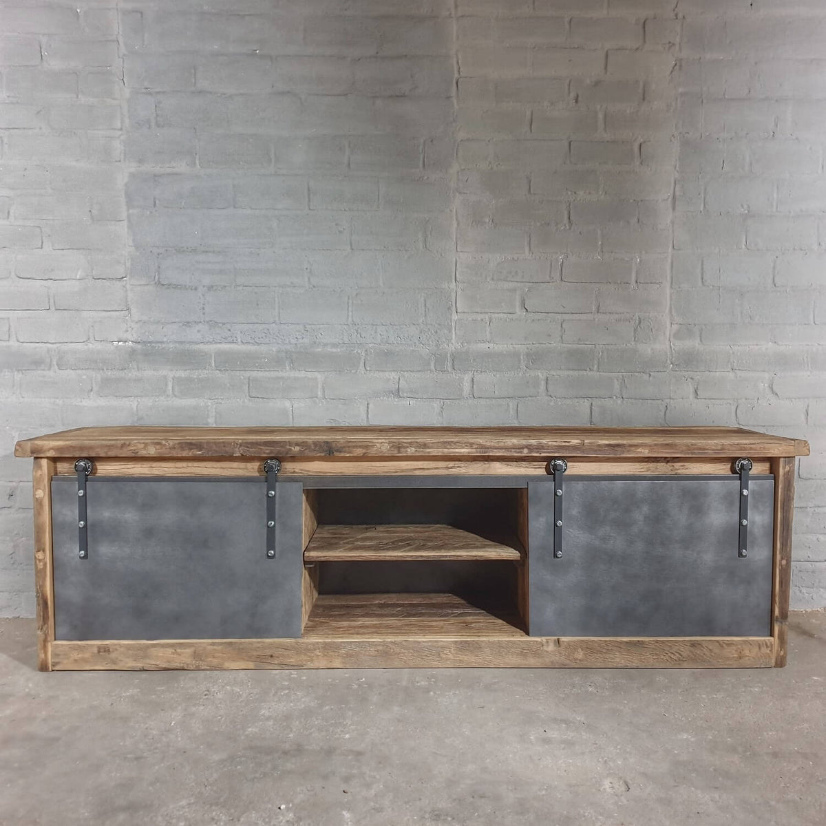 industriele-tv-kast-oud-eiken-met staal
